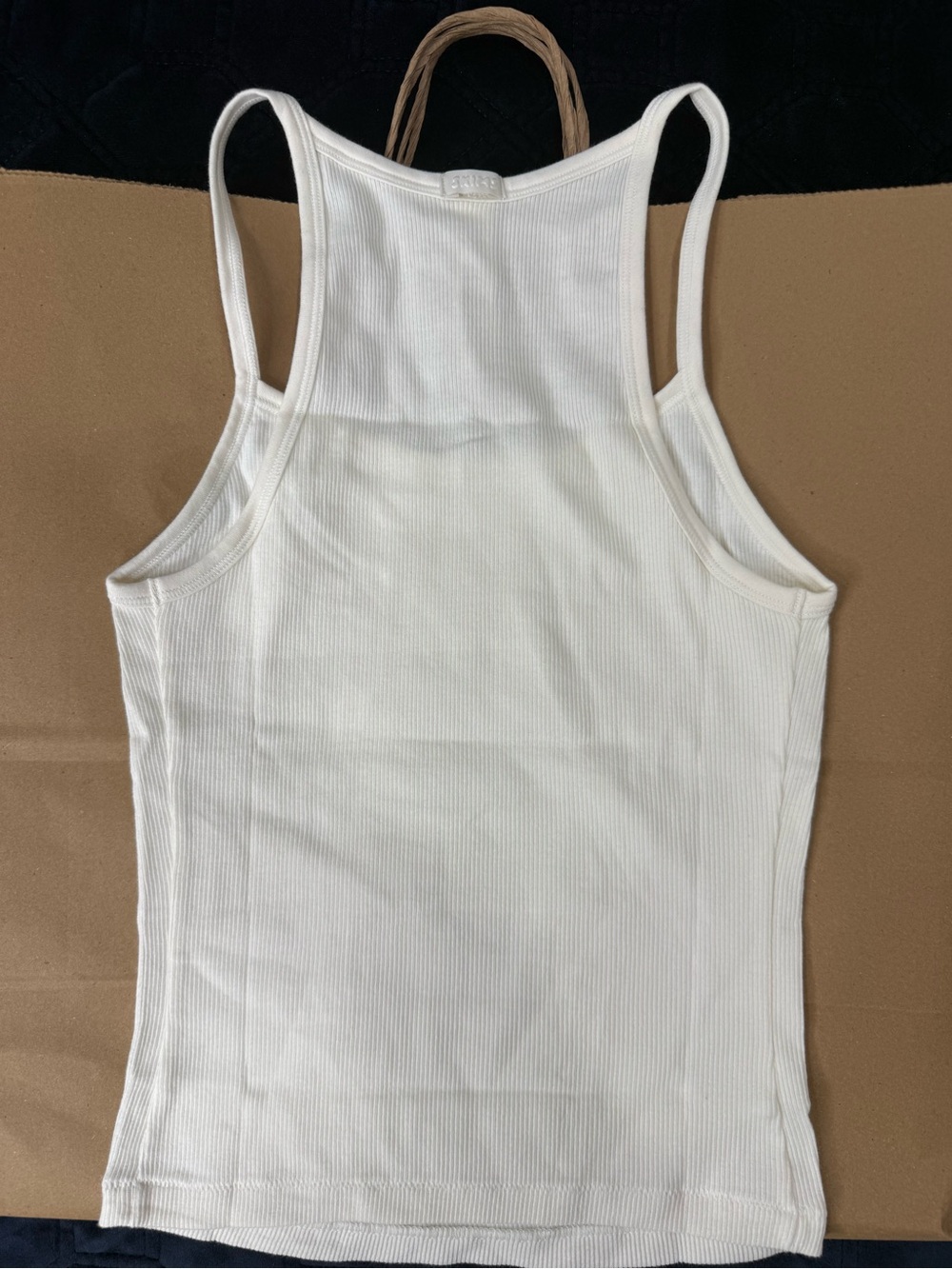 SKIMS White Ribbed Tank Top - Picture 4 of 5